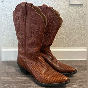 ARIAT WOMEN’S HERITAGE COWBOY BOOTS